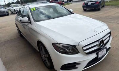 2017 Mercedes-Benz E-Class E300 4M