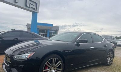 2018 Maserati Ghibli Sport