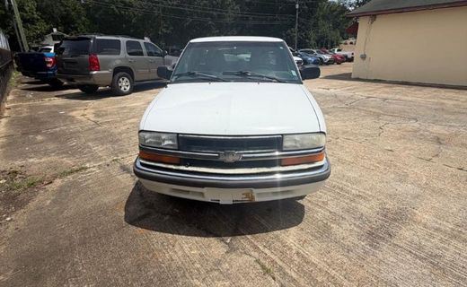 2001 Chevrolet S-10 Pickup LS