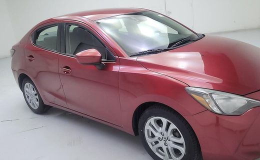 2017 Toyota Yaris IA Base
