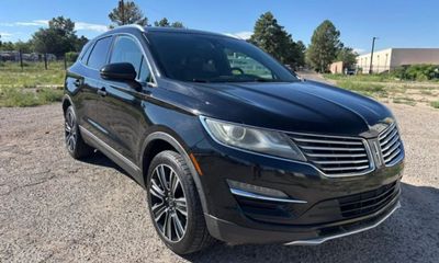 2017 Lincoln MKC BLK Label