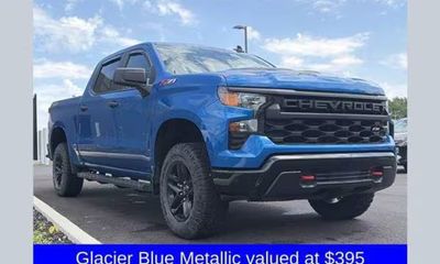 2023 Chevrolet Silverado Trail Boss Custom