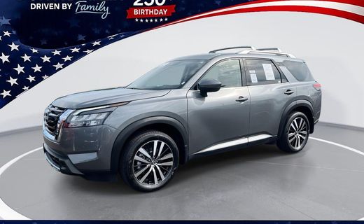 2025 Nissan Pathfinder Platinum