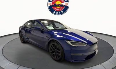 2022 Tesla Model S Plaid