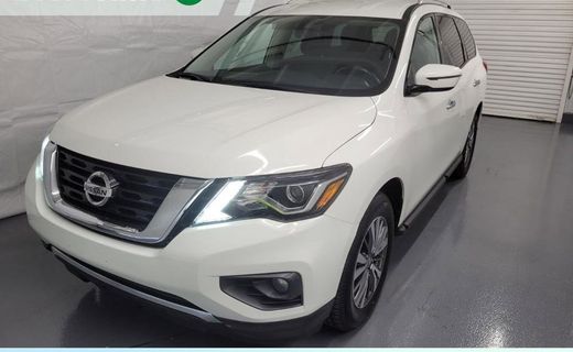 2020 Nissan Pathfinder SV