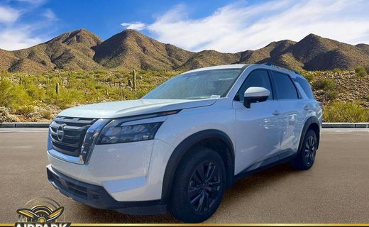 2024 Nissan Pathfinder SV