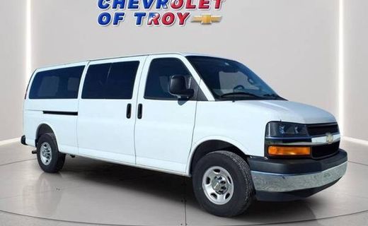 2025 Chevrolet Express LT EXT