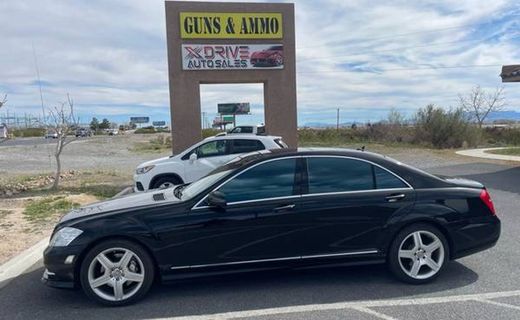 2010 Mercedes-Benz S-Class S550