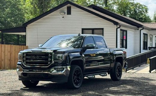 2018 GMC Sierra SLT