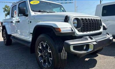 2025 Jeep Gladiator Sport