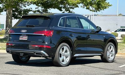 2023 Audi Q5 S Line Quattro