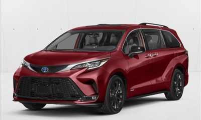 2022 Toyota Sienna XSE 7 Passenger