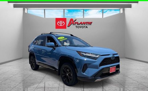 2024 Toyota RAV4 SE