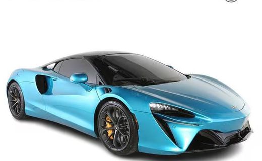 2023 McLaren Artura
