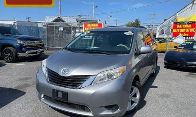 2012 Toyota Sienna LE