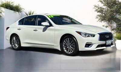 2023 Infiniti Q50 Luxe
