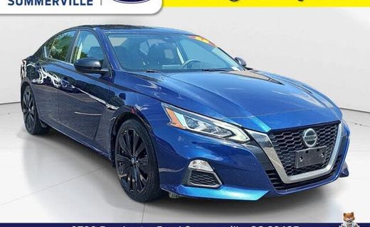 2022 Nissan Altima SR