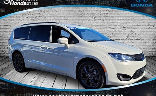 2020 Chrysler Pacifica Touring L Plus