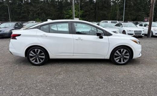 2020 Nissan Versa SR