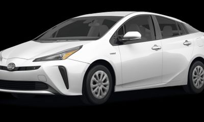 2022 Toyota Prius LE