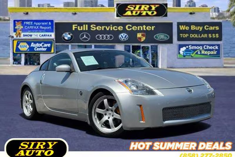 Representative 2004 Nissan 350Z photo