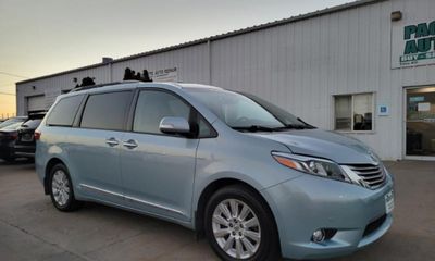 2016 Toyota Sienna Limited Premium 7