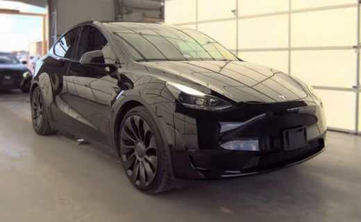 2023 Tesla Model Y Performance