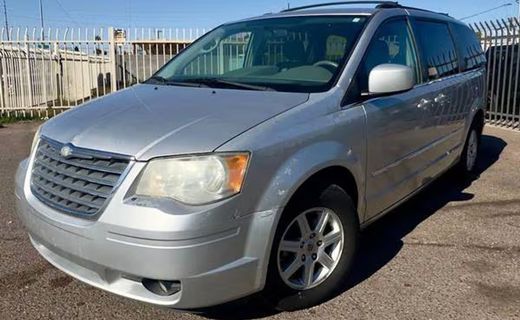2010 Chrysler Town AND Country RT