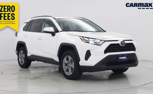 2025 Toyota RAV4 XLE