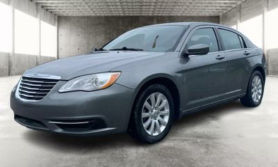 2011 Chrysler 200 Touring