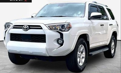 2024 Toyota 4RUNNER SR5