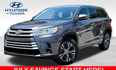 2019 Toyota Highlander LE
