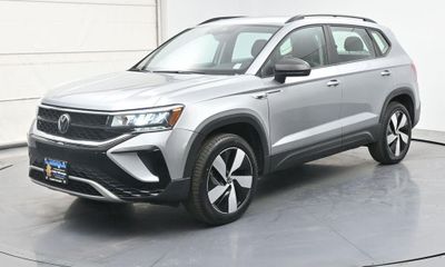 2023 Volkswagen Taos 4Motion S W