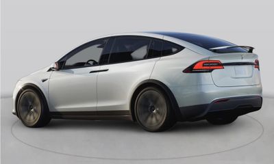 2023 Tesla Model X