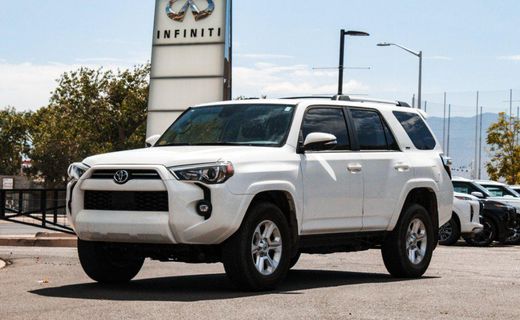 2024 Toyota 4RUNNER SR5 Prem