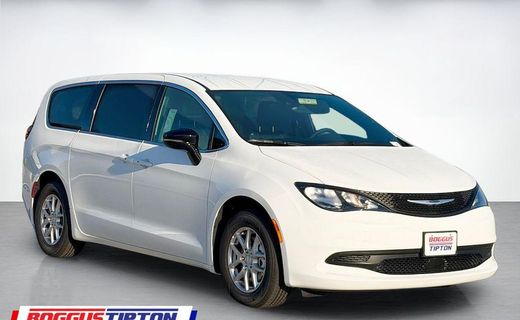 2026 Chrysler Voyager LX