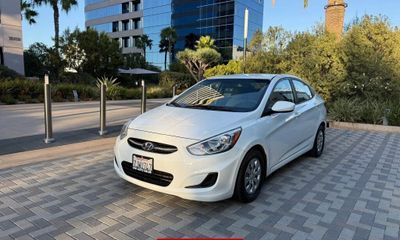 2015 Hyundai Accent GL