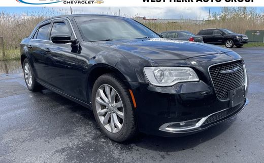 2017 Chrysler 300 Limited