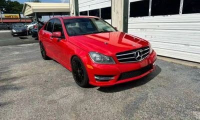 2014 Mercedes-Benz C-Class C300