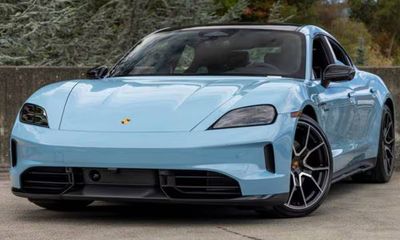 2026 Porsche Taycan 4