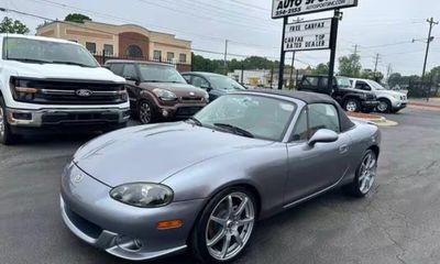 2004 Mazda MX-5 Base