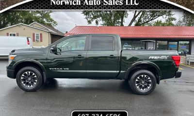 2019 Nissan Titan SV