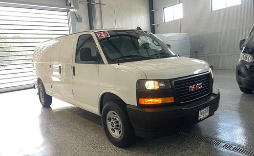 2025 GMC Savana EXT