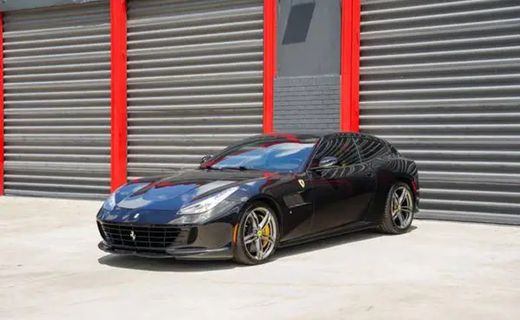 2017 Ferrari GTC4LUSSO