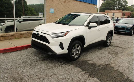 2023 Toyota RAV4 XLE