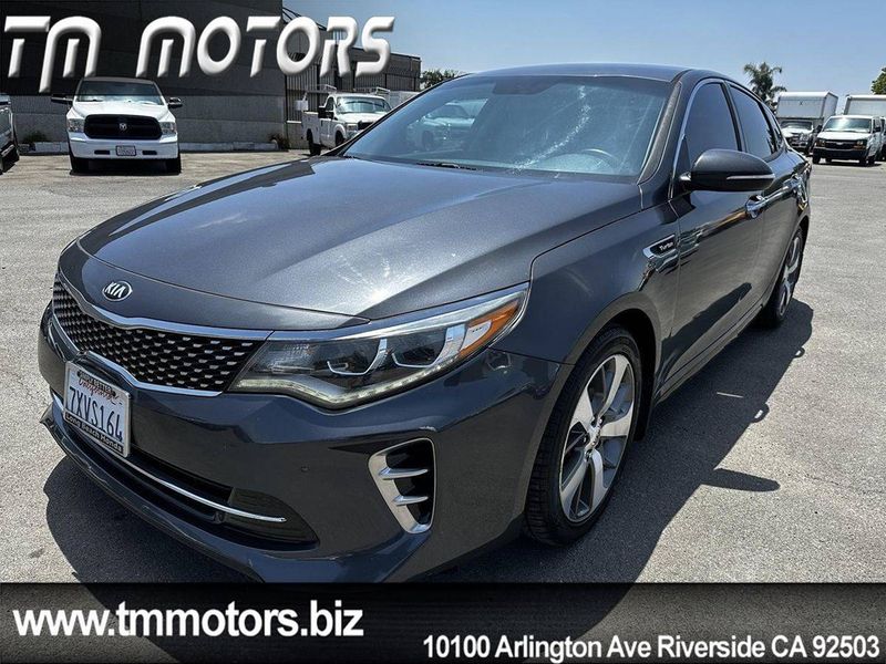 2017 Kia Optima — a typically priced live listing