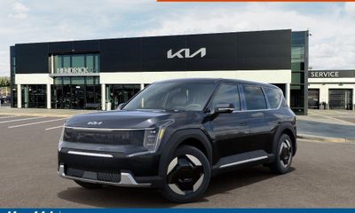 2026 Kia EV9 Light SR