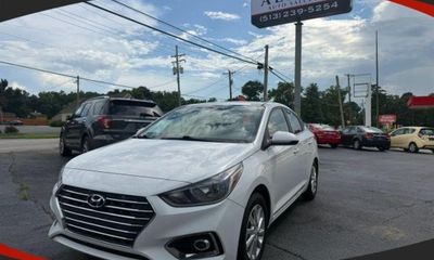 2019 Hyundai Accent SE AND SEL