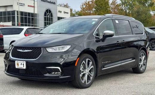 2026 Chrysler Pacifica Pinnacle