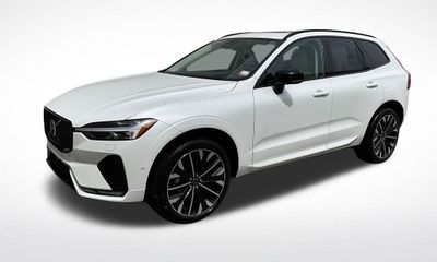 2026 Volvo XC60 Ultra Dark